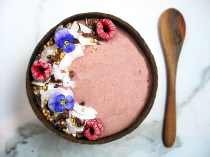 Raspberry banana smoothie blur Jan 2018