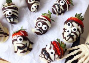 Choc Halloween Strawberries