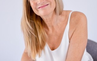 Dr Karen Coates